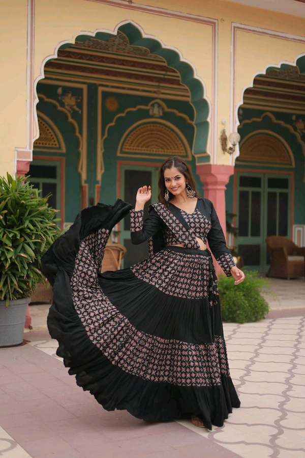 Navratri Lehenga Choli Rayon - Image 2